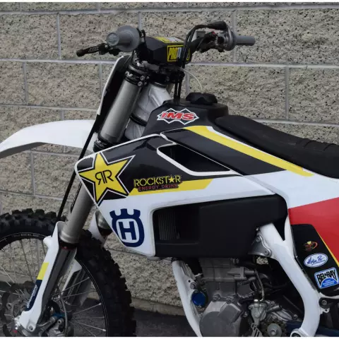 FUEL TANK BLACK 4.5 GAL HUSKY FC/FX '16-18 / FE '17-19